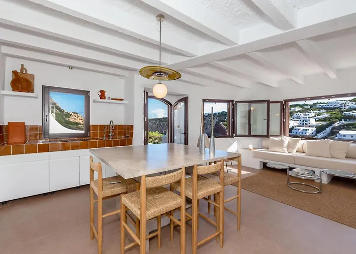 Unique Beachfront דירה *