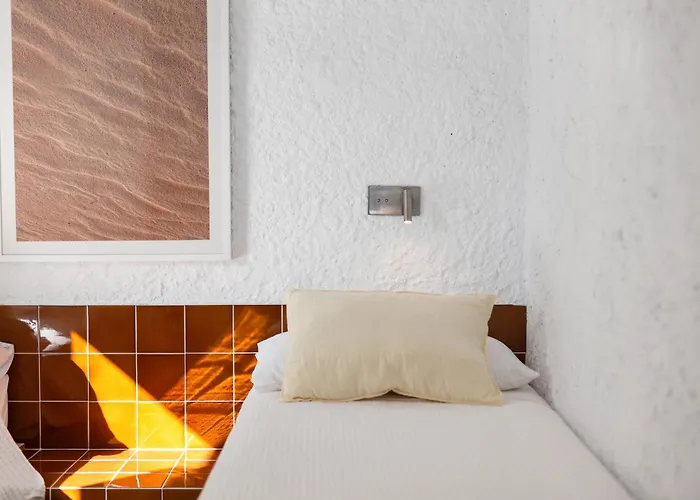 Unique Beachfront * קאלה מורל